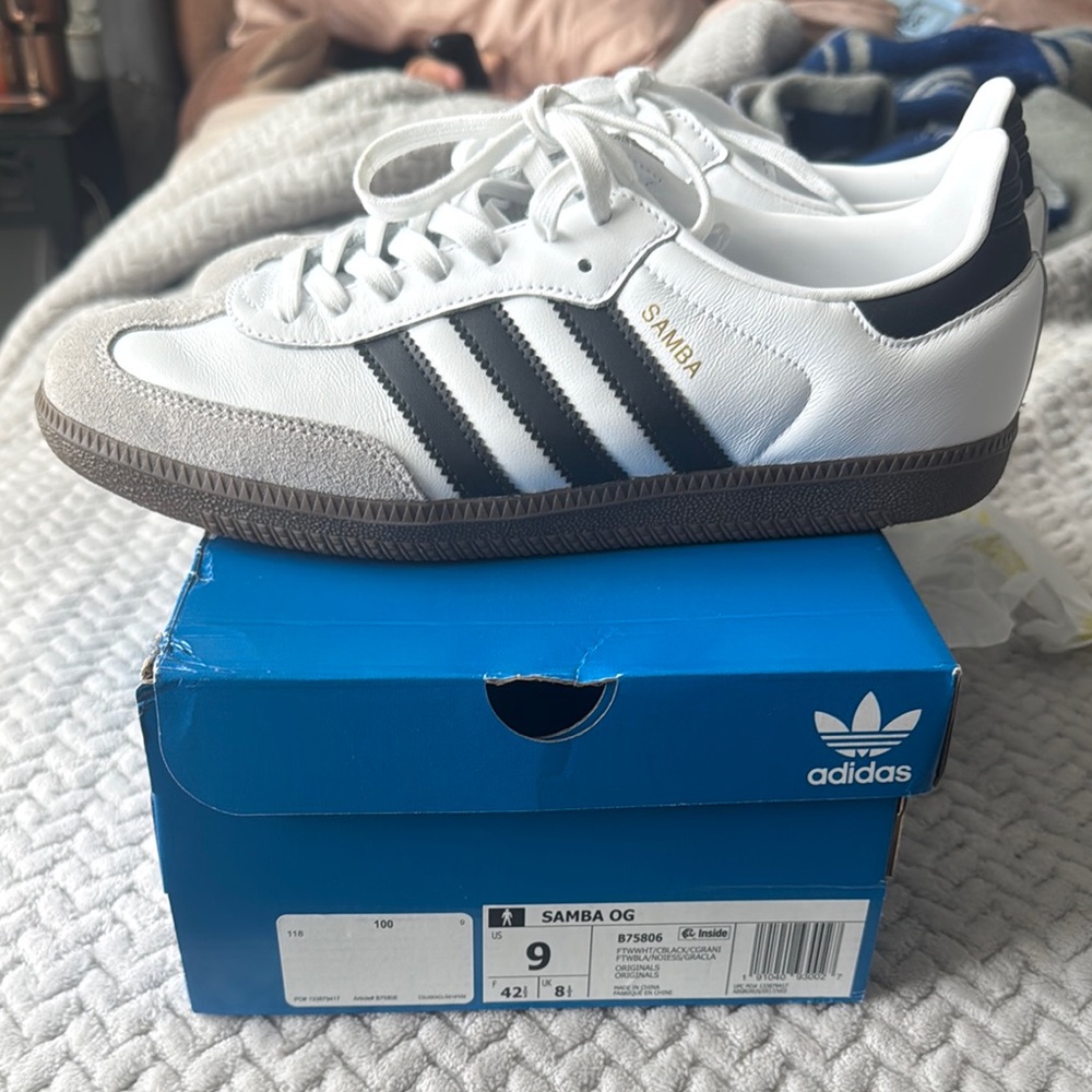 Adidas White and Black Sneakers Classic Design